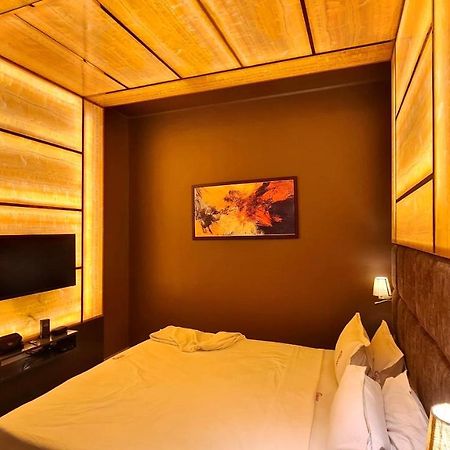 Galaxy Club & Hotel Bijāpur Екстериор снимка