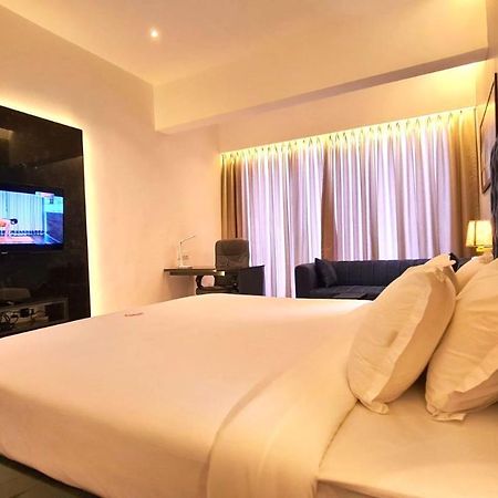 Galaxy Club & Hotel Bijāpur Екстериор снимка