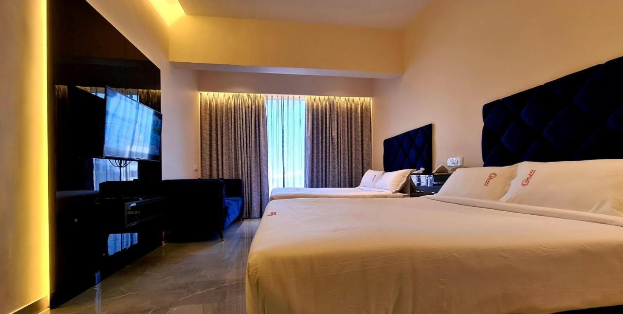 Galaxy Club & Hotel Bijāpur Екстериор снимка