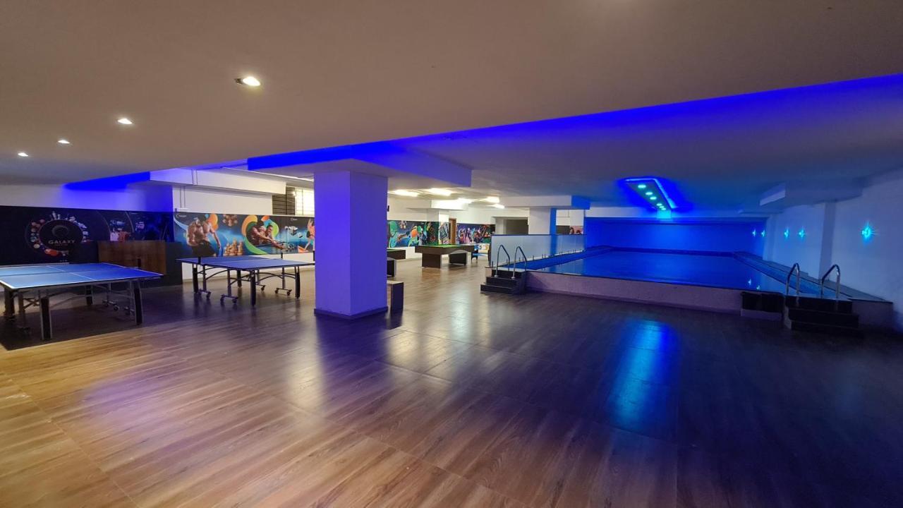 Galaxy Club & Hotel Bijāpur Екстериор снимка