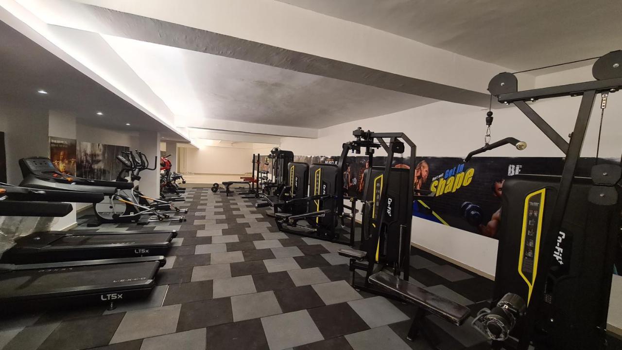 Galaxy Club & Hotel Bijāpur Екстериор снимка