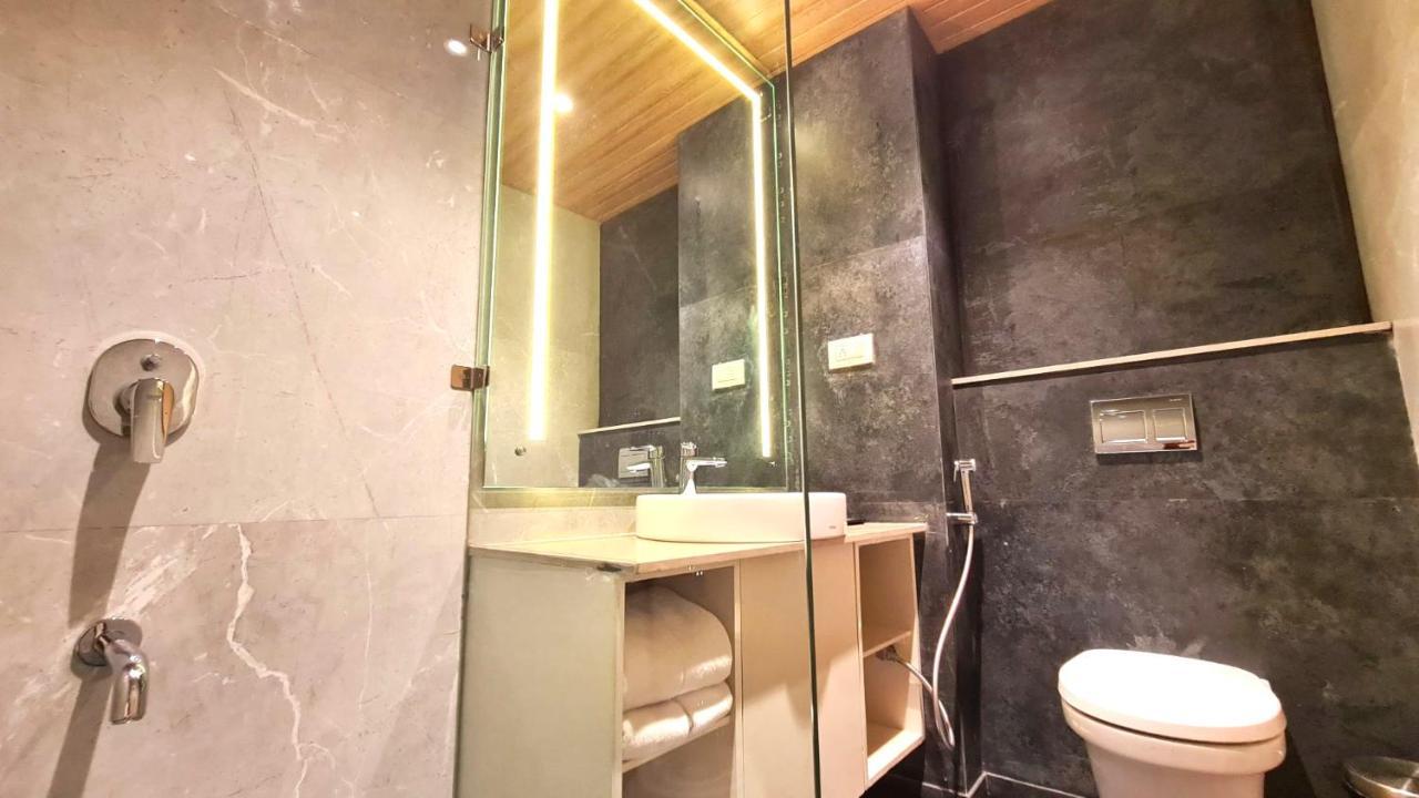 Galaxy Club & Hotel Bijāpur Екстериор снимка